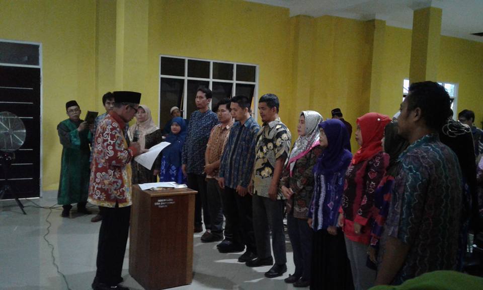 Pelantikan Pejabat di SMK Bina Banua Banjarmasin