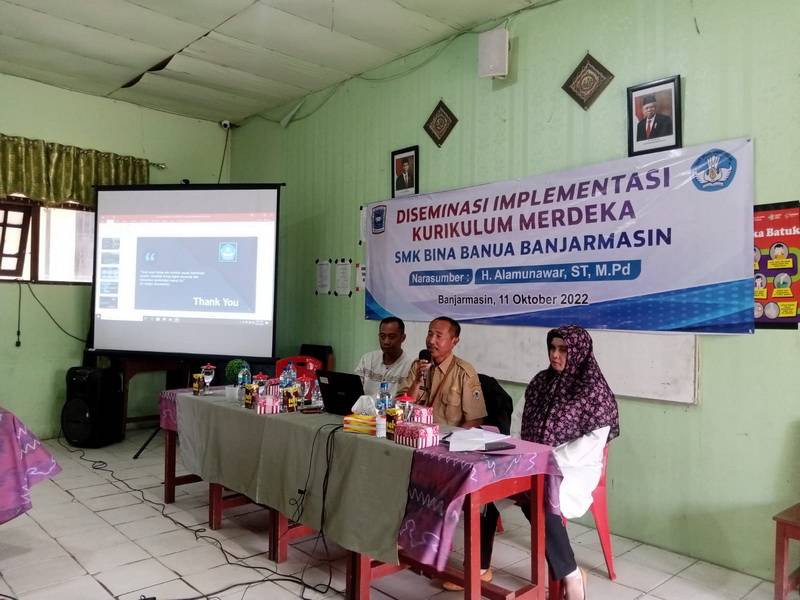 Diseminasi Implementasi Kurikulum Merdeka Di SMK Bina Banua Banjarmasin