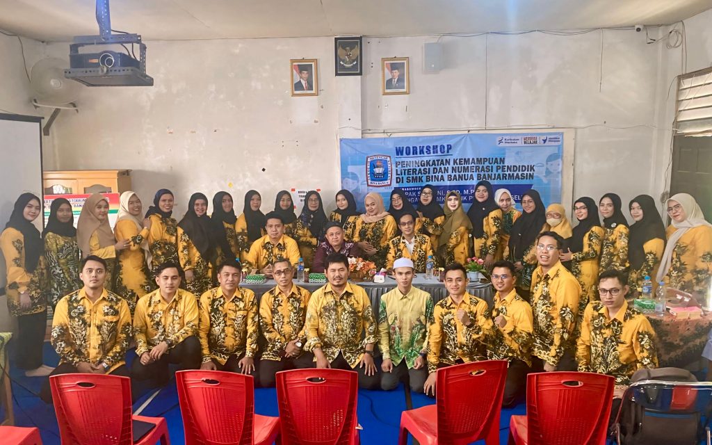 foto bersama workshop peningkatan kemampuan literasi dan numerasi pendidik