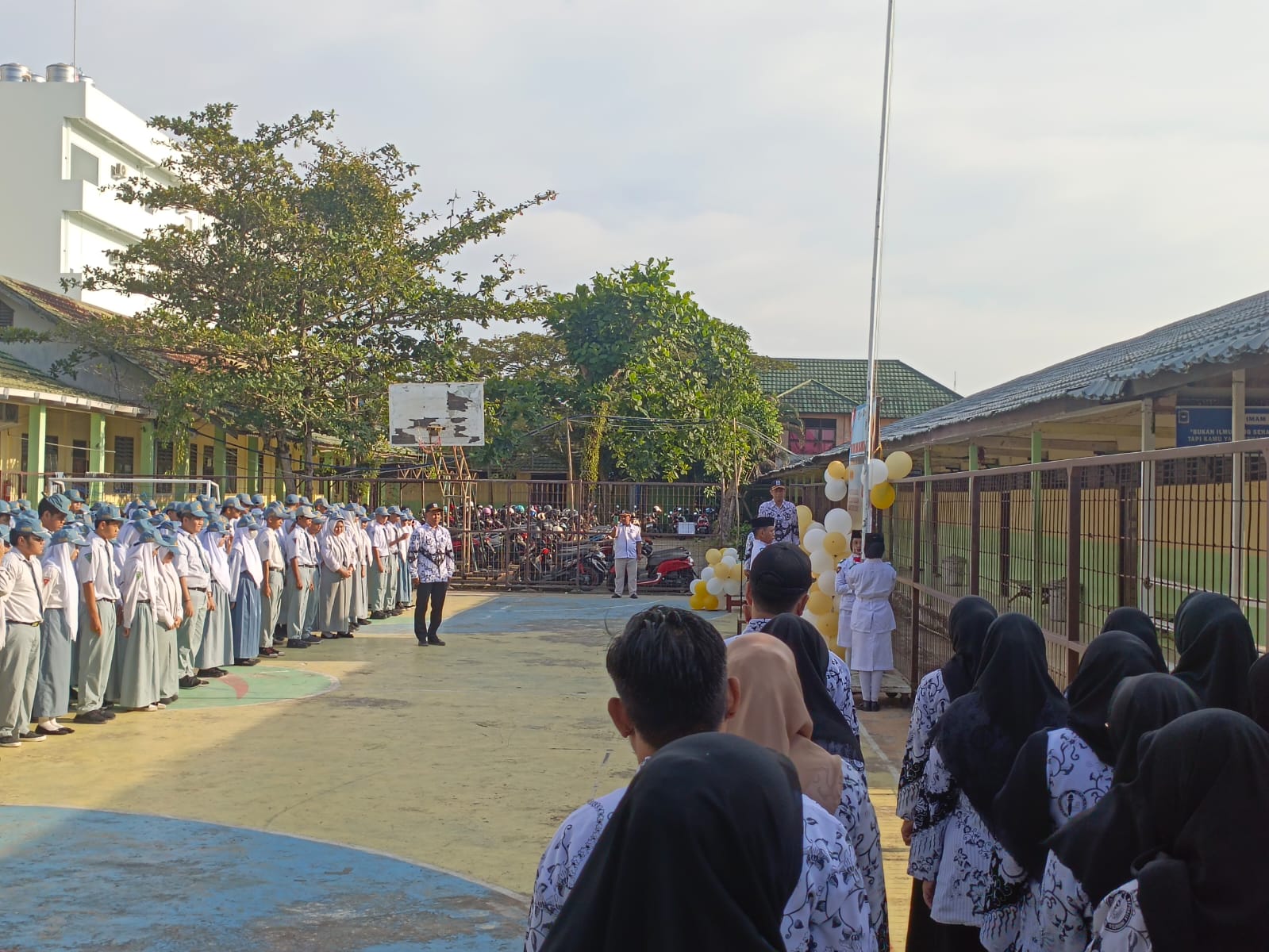 Peringatan Hardiknas Tahun 2025 Di SMK Bina Banua Banjarmasin Peringatan Hardiknas Tahun 2025 Di SMK Bina Banua Banjarmasin