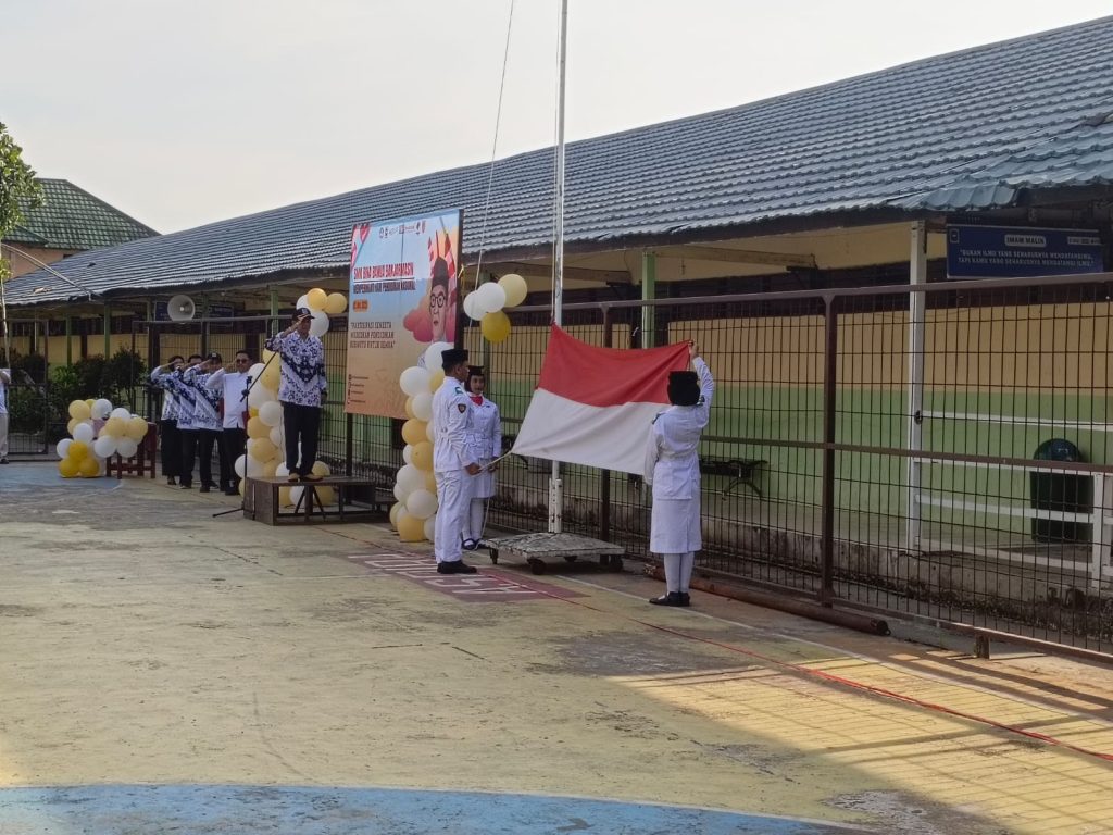 Upacara Hardiknas 2025