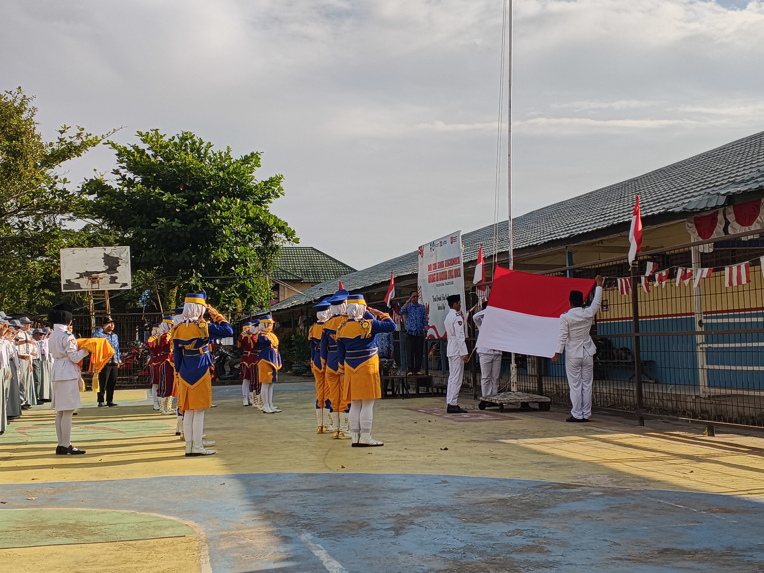 Upacara 17 Agustus 2025 di SMK Bina Banua Banjarmasin