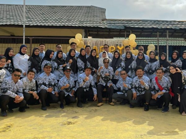 Peringatan Hari Guru Nasional Ke 80 Di SMK Bina Banua Banjarmasin