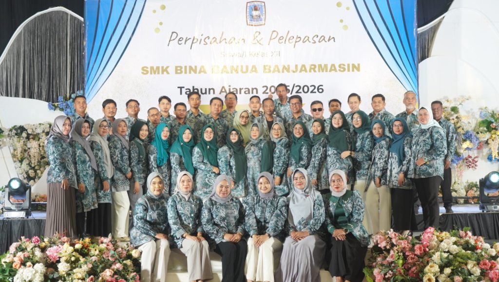Dewan Guru & Staf TU pada Perpisahan Kelas XII Tahun 2026