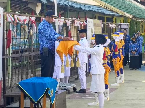 penyerahan-bendera-di-baki