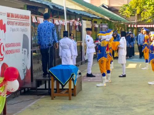 persiapan-pengibaran-bendera-3